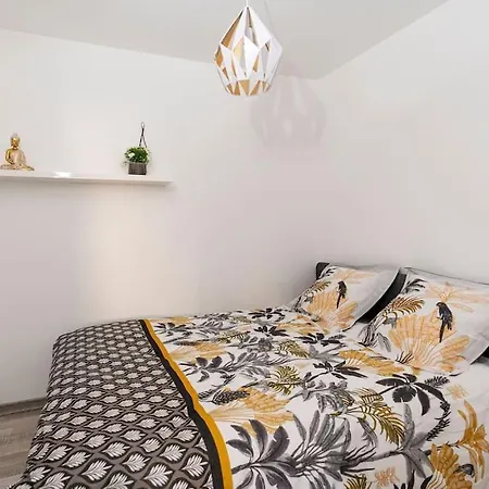Plein Centre-ville T3 Refait A Neuf Apartment Aix-les-Bains