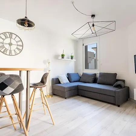 Plein Centre-ville T3 Refait A Neuf
