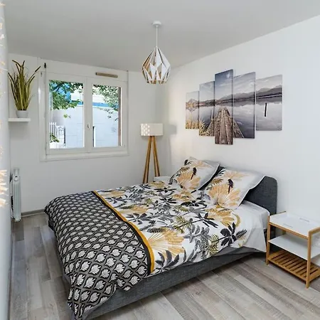 Apartment Plein Centre-ville T3 Refait A Neuf